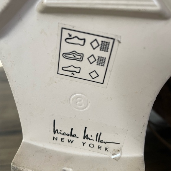 Nicole Miller Tan Faux Fur Lace-Up Winter Boots Size 8 Quilted Cozy Boots - Picture 2 of 5